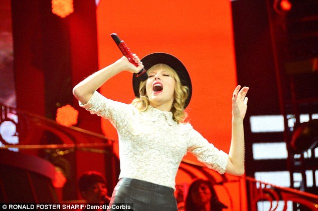 am thanh giong noi lam vo thuy tinh